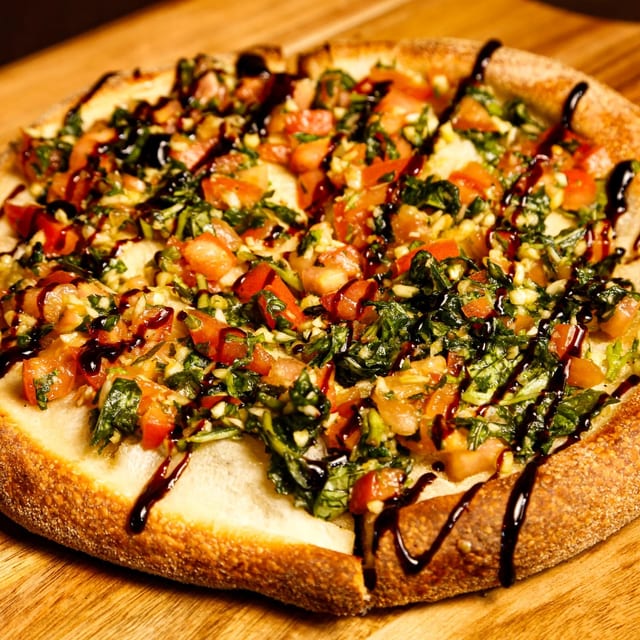 Bruschetta Crispy Pizza.